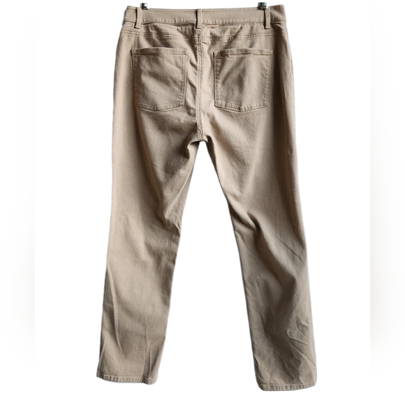 LL Bean Classic Fit Women's Tan Pants Size 8 Petite Item ID # 500883 - Picture 3 of 11